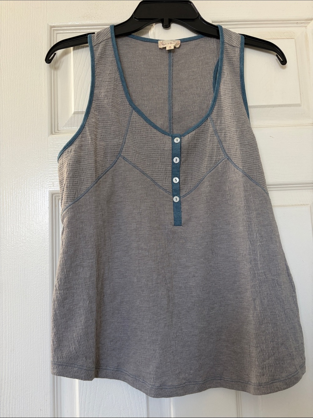 Hem & Thread Light Gray Sleeveless Henley Tank with Teal Trim